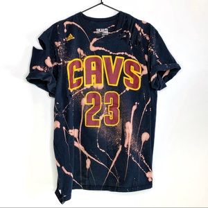 Distressed Lebron James Cavs Tee